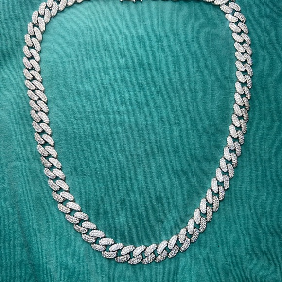 22CT DIAMOND CHAIN - Picture 2 of 3